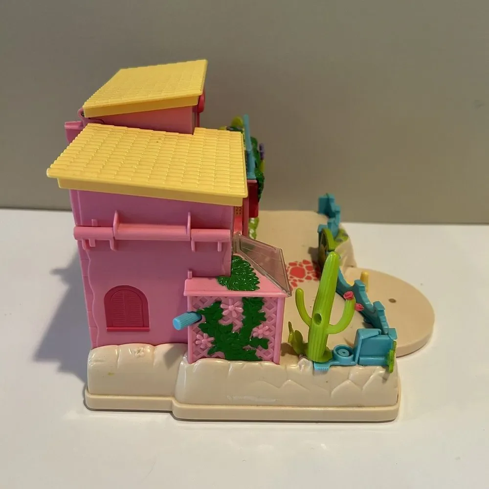 2000 Mattel Polly Pocket Pet Land Hacienda Ranch House Vintage Mattel No Figures